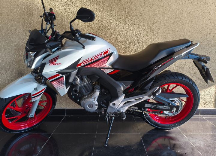 Twister 250